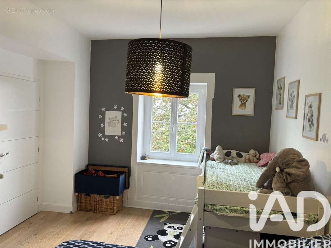 Photo 9 - Appartement à SAINT-GENIS-LES-OLLIERES