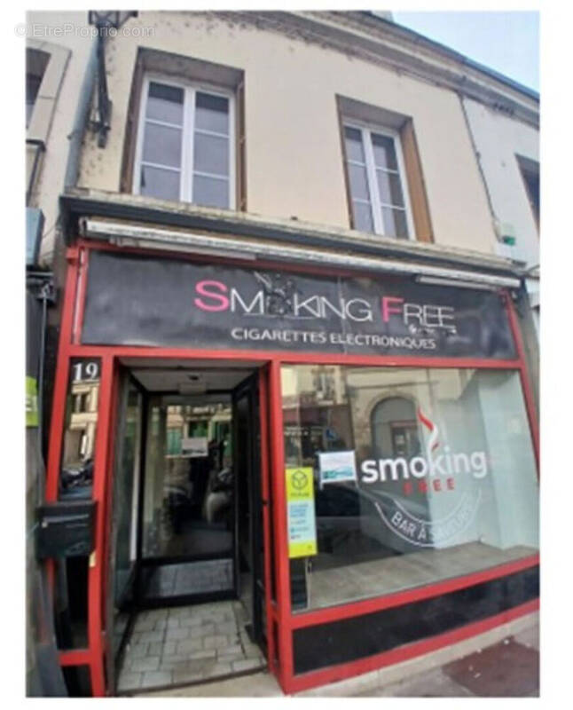 Commerce à MAINTENON