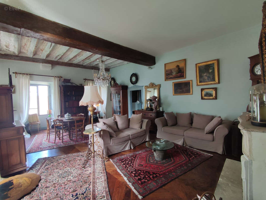 Maison à AUNAY-SOUS-AUNEAU