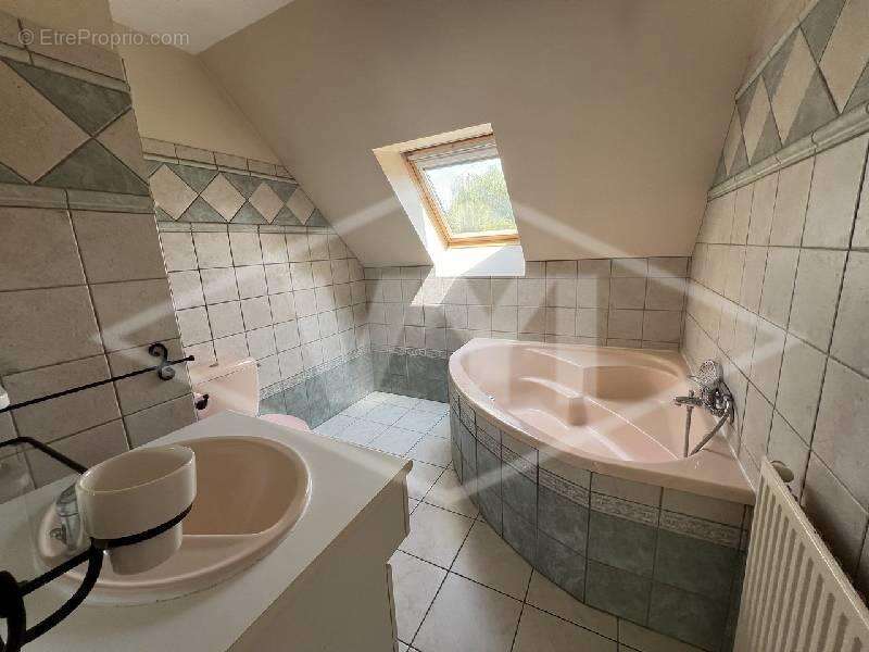 Maison à COMBS-LA-VILLE