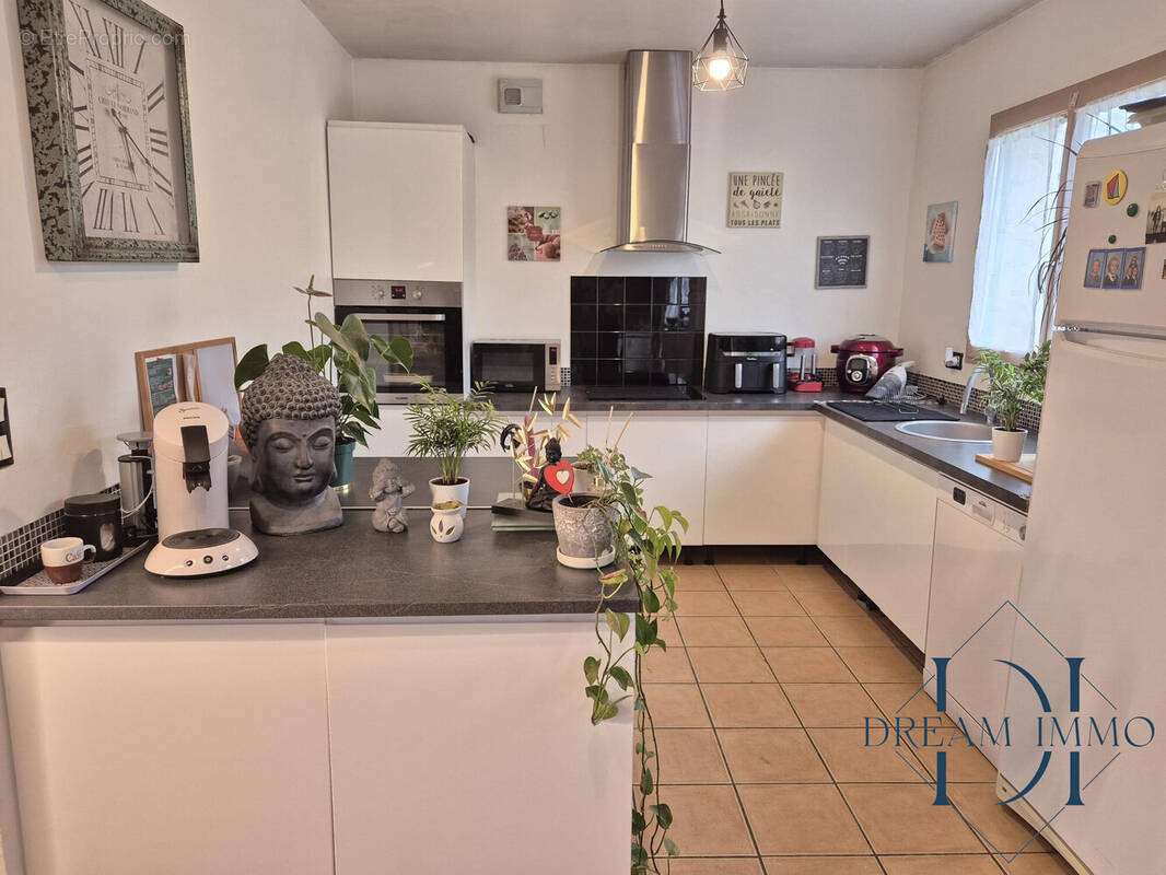 cuisine aménagée - Maison à GASNY