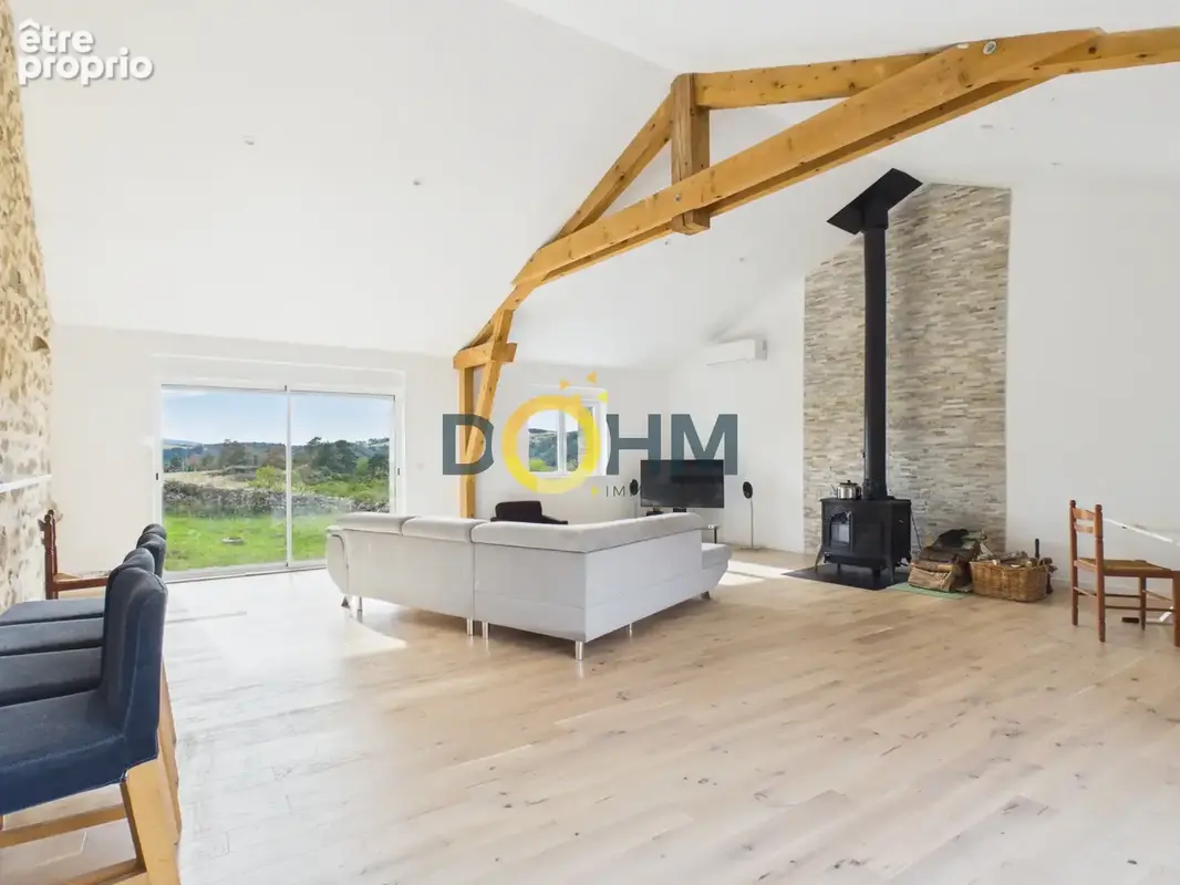 Propriété en pierre avec dépendances et vue dégagée - photo 3