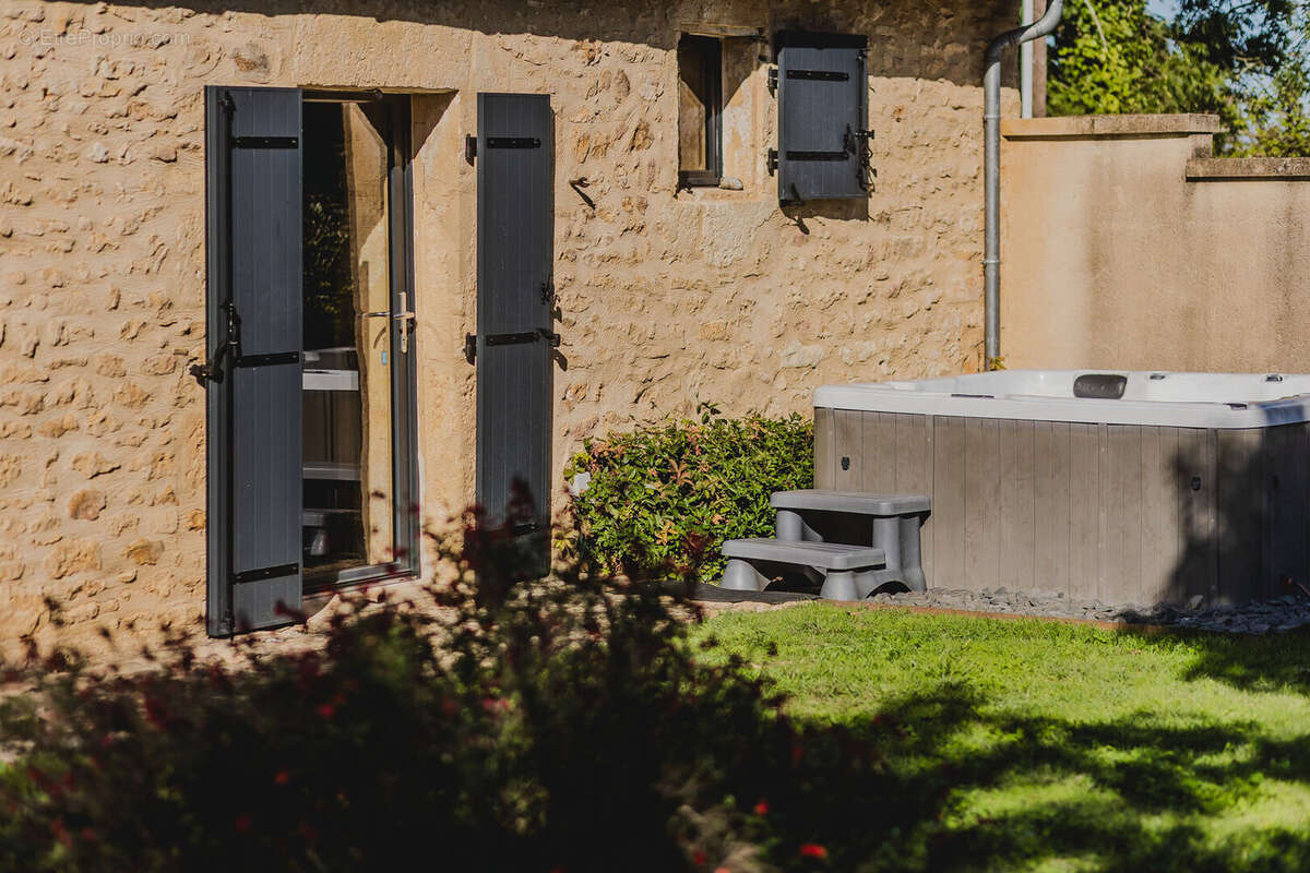 lmazalreylogissaintchamassy69 - Maison à SAINT-CHAMASSY