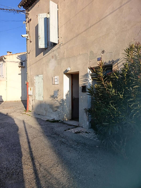 Maison à CHATEAURENARD