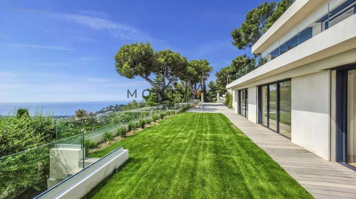 Maison à ROQUEBRUNE-CAP-MARTIN