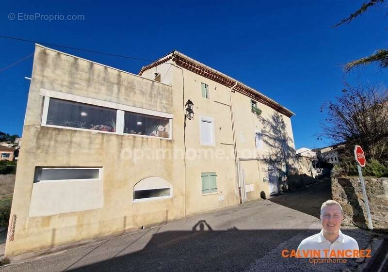 Appartement à SAINT-BRES