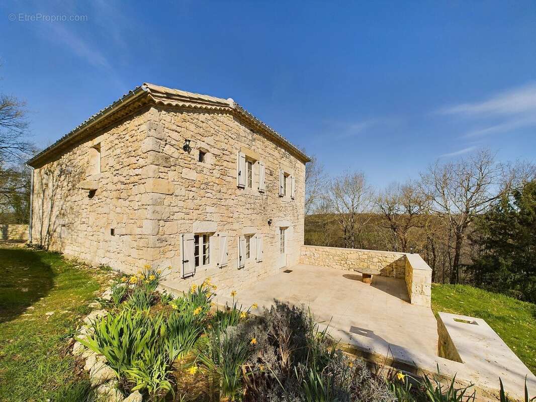 Propriété d’exception avec maison principale, maison d’amis et piscine en Tarn-et-Garonne proche Montaigu de Quercy - photo 13