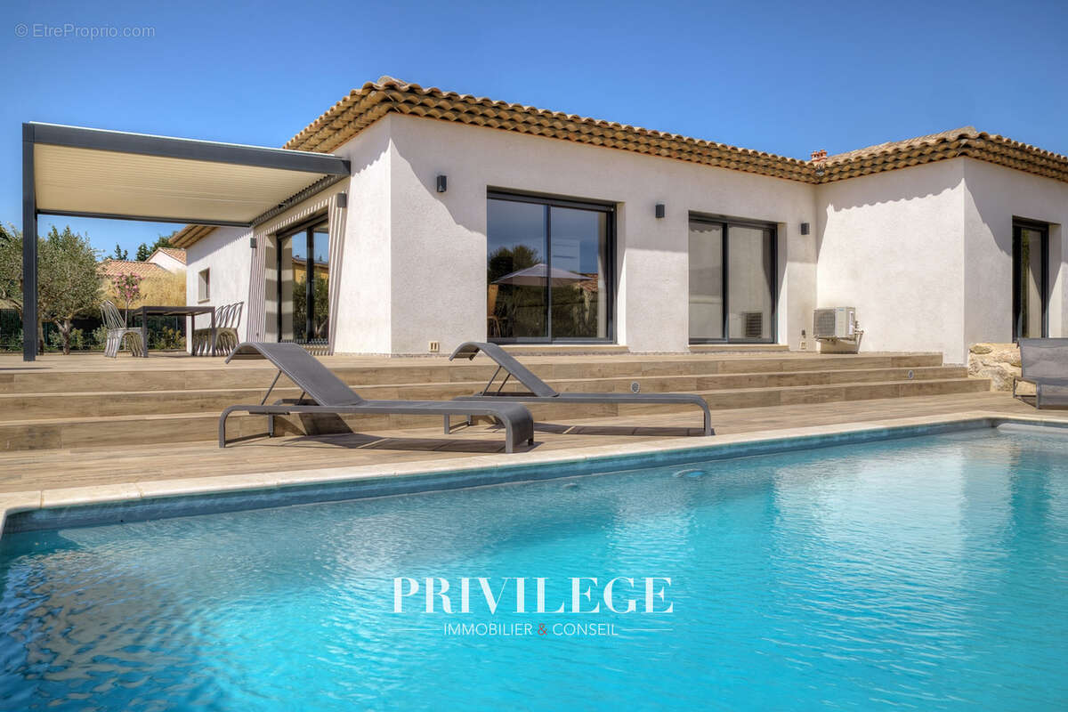 Aups — Exclusivité — Maison neuve avec piscine, prestations soignées et potentiel d’évolution - photo 32