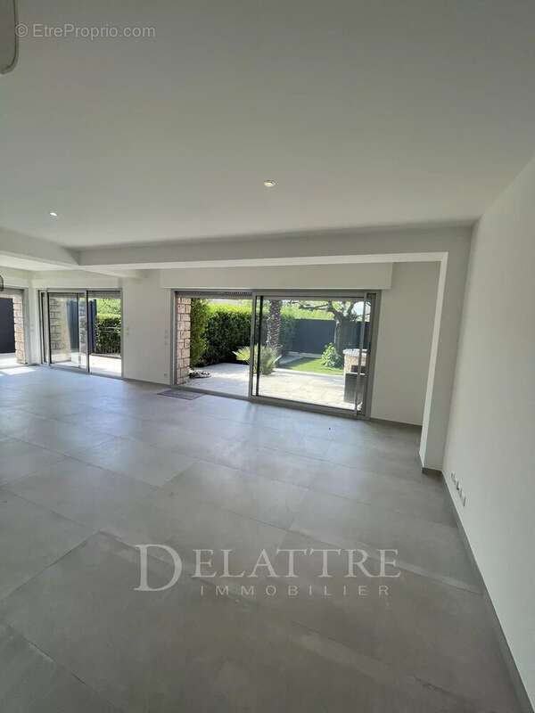 MOUANS SARTOUX charmant appartement T3 en rez de jardin - photo 4