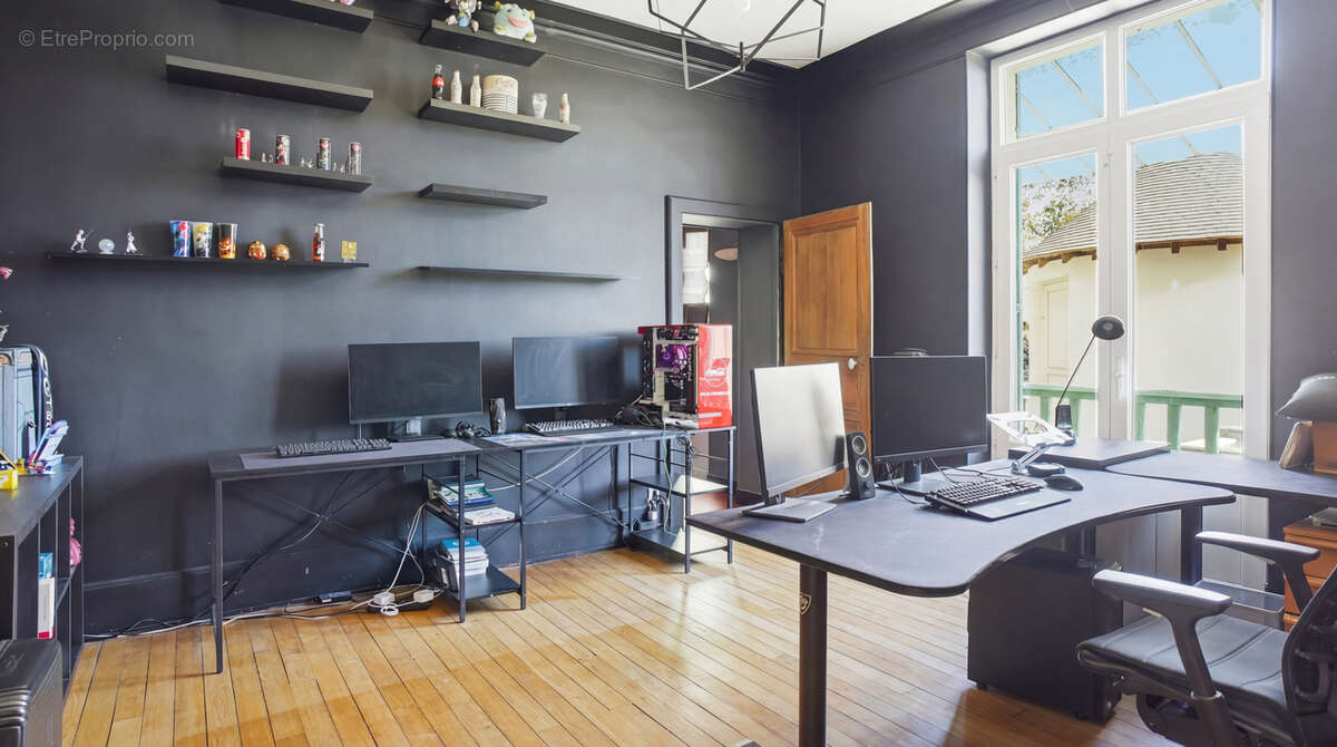 Maison à FONTAINEBLEAU