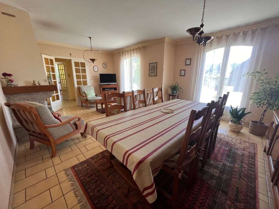 Maison à MARTIGNE-FERCHAUD