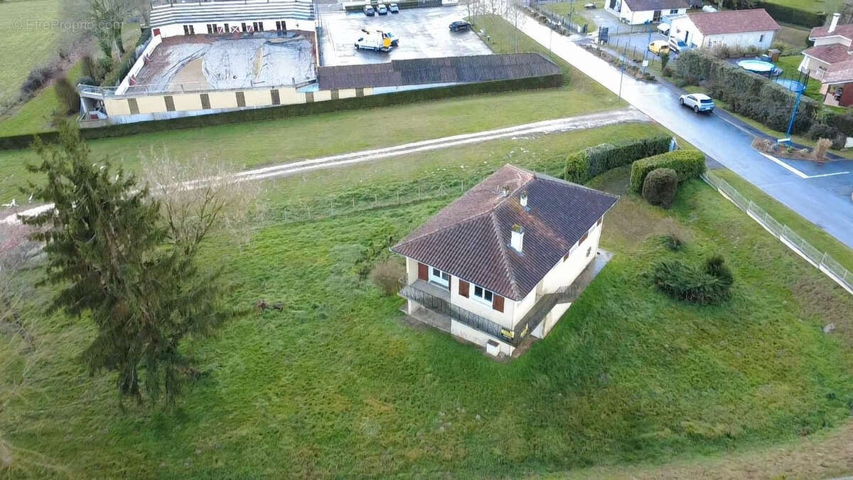 Maison à SAINT-SEVER