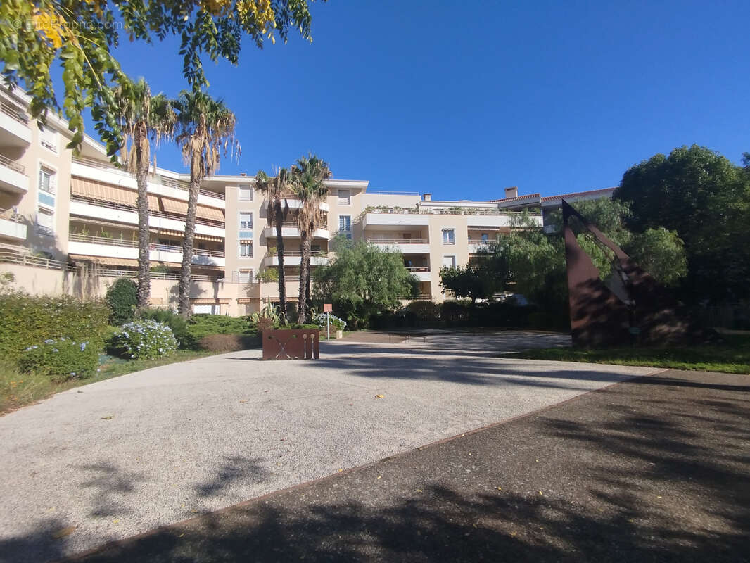Appartement à HYERES