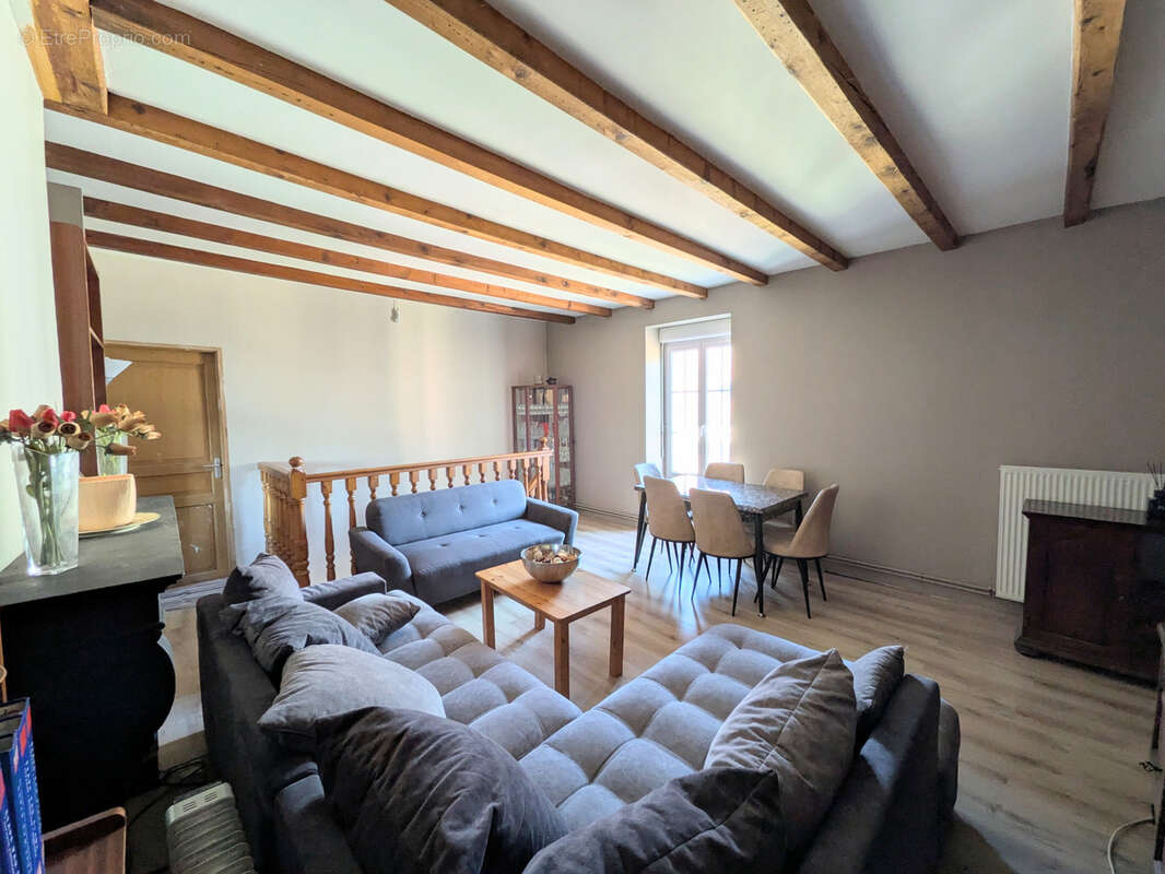 Maison à SAINT-SEINE-SUR-VINGEANNE