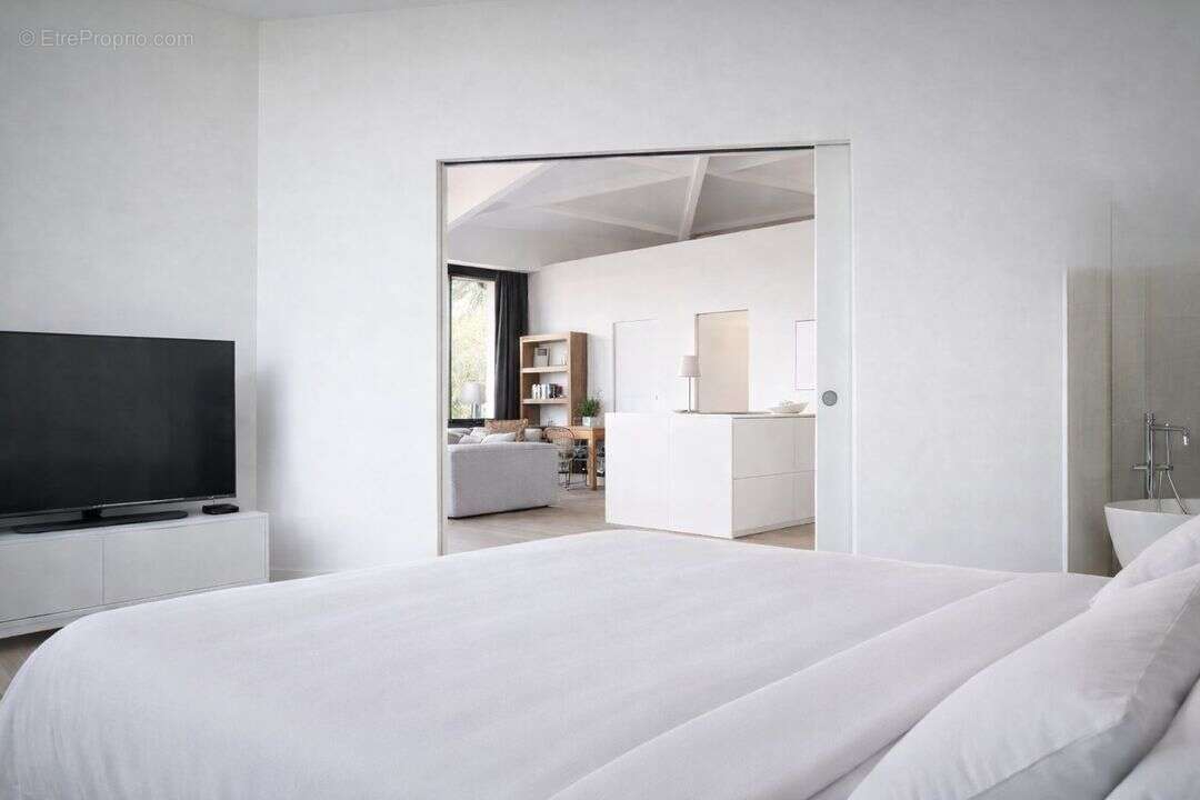 Appartement à SIX-FOURS-LES-PLAGES
