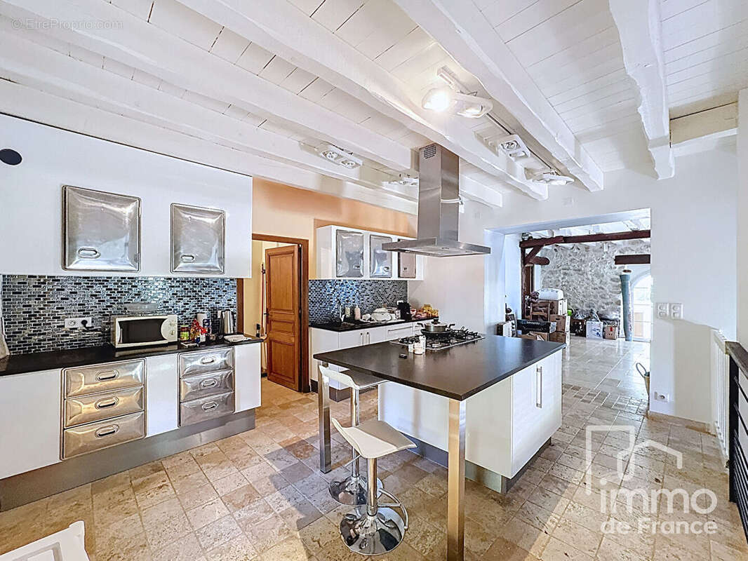 Maison chezery forens  270 m2 - photo 6
