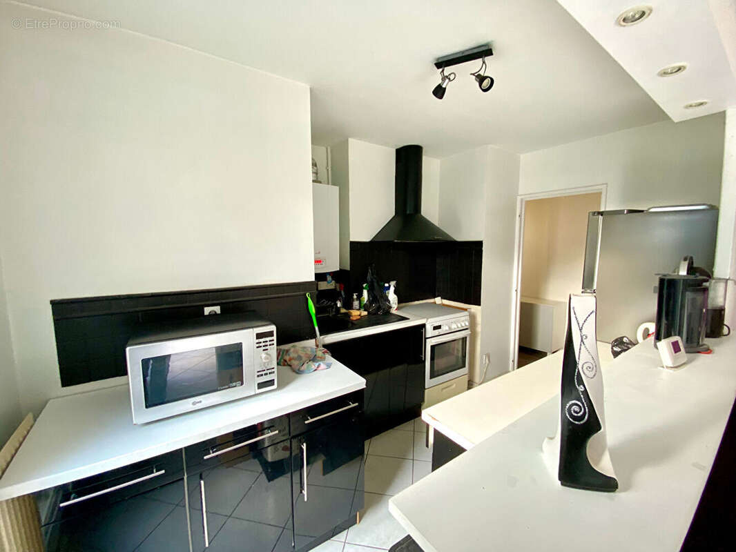 Appartement à SARTROUVILLE