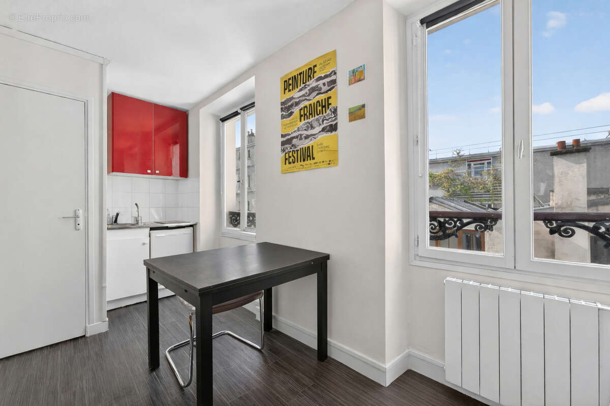 Appartement à PARIS-10E