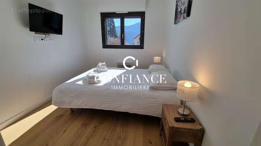 Appartement 95 m² à Saint-Etienne-De-Tinee  - photo 4