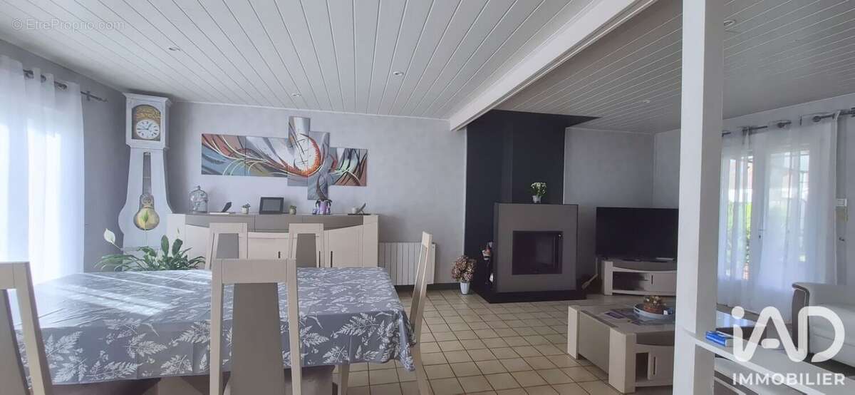 Maison 138 m² à Ormes  - photo 5