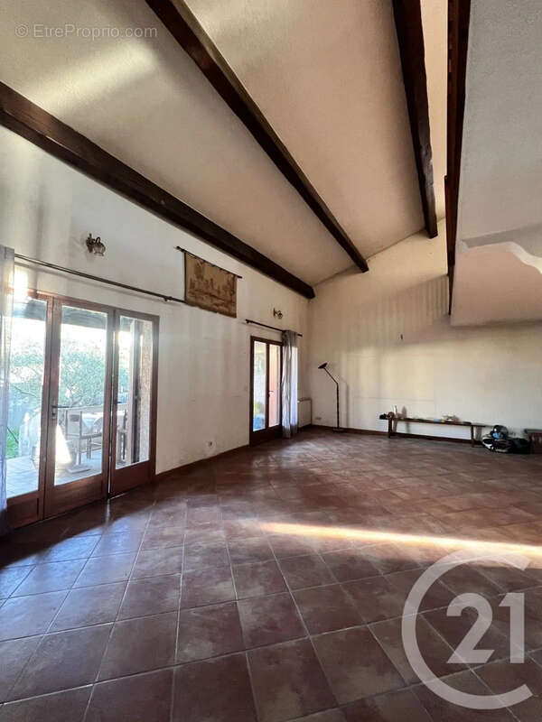Maison 147 m² à Aigues-Mortes  - photo 8