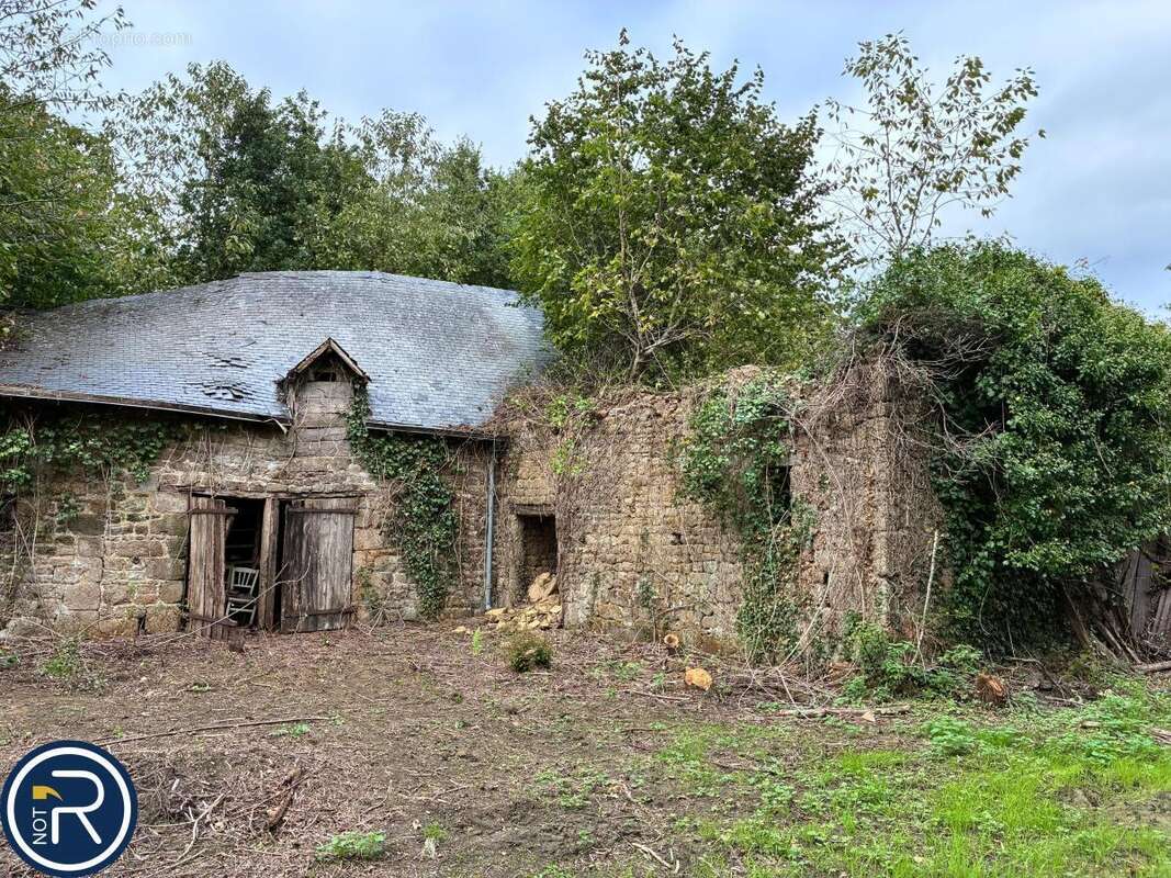 Terrain à MONTAUDIN