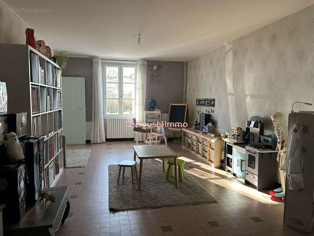 Maison 130 m² à Saint-Martial-Sur-Isop  - photo 4