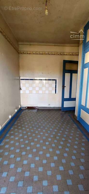 Appartement de 42 m2 à rénover idéal investisseurs - photo 2