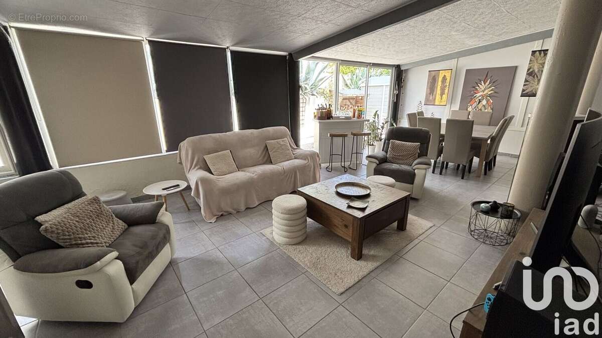 Maison 206 m² à Saint-Martin-D'ardeche  - photo 9