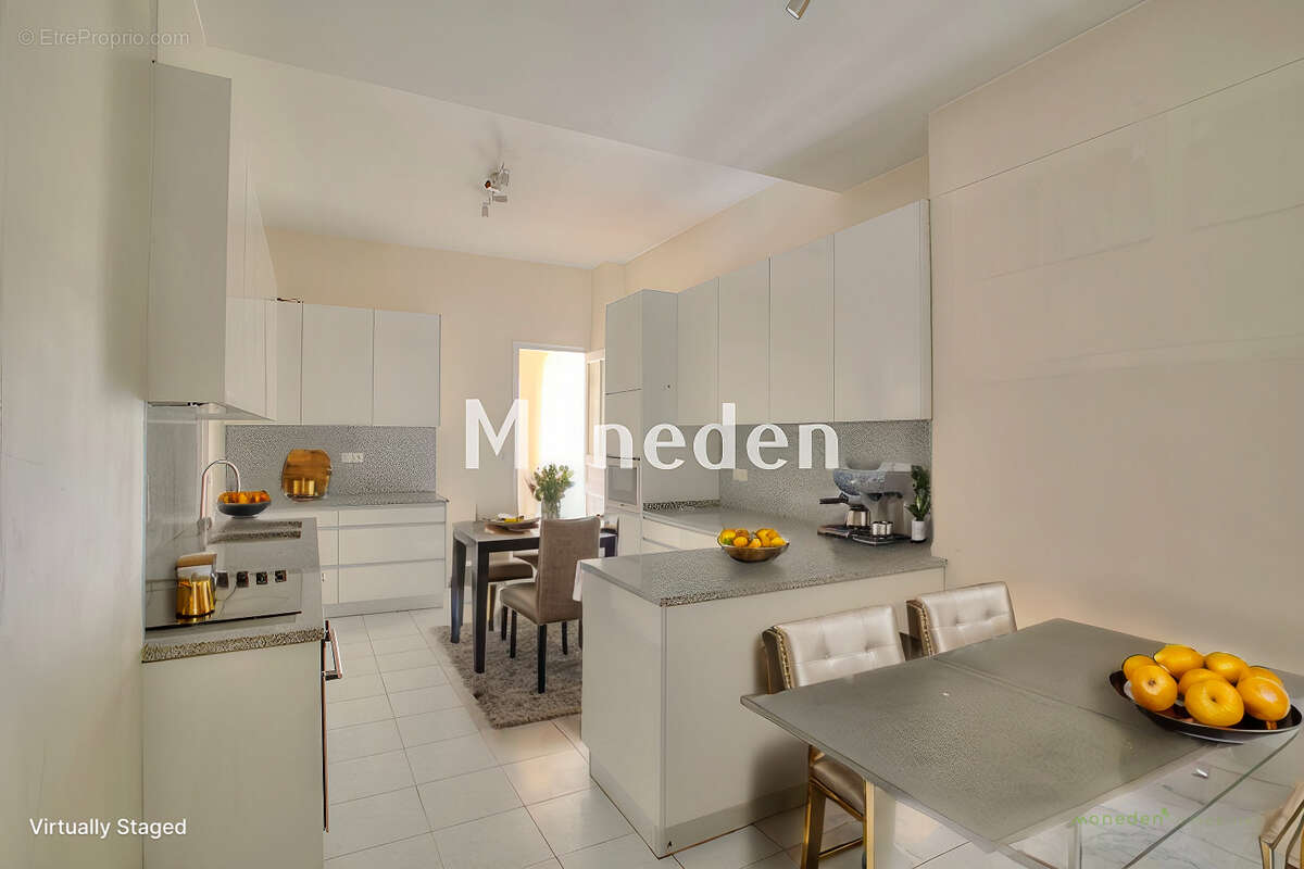 Appartement à PARIS-17E