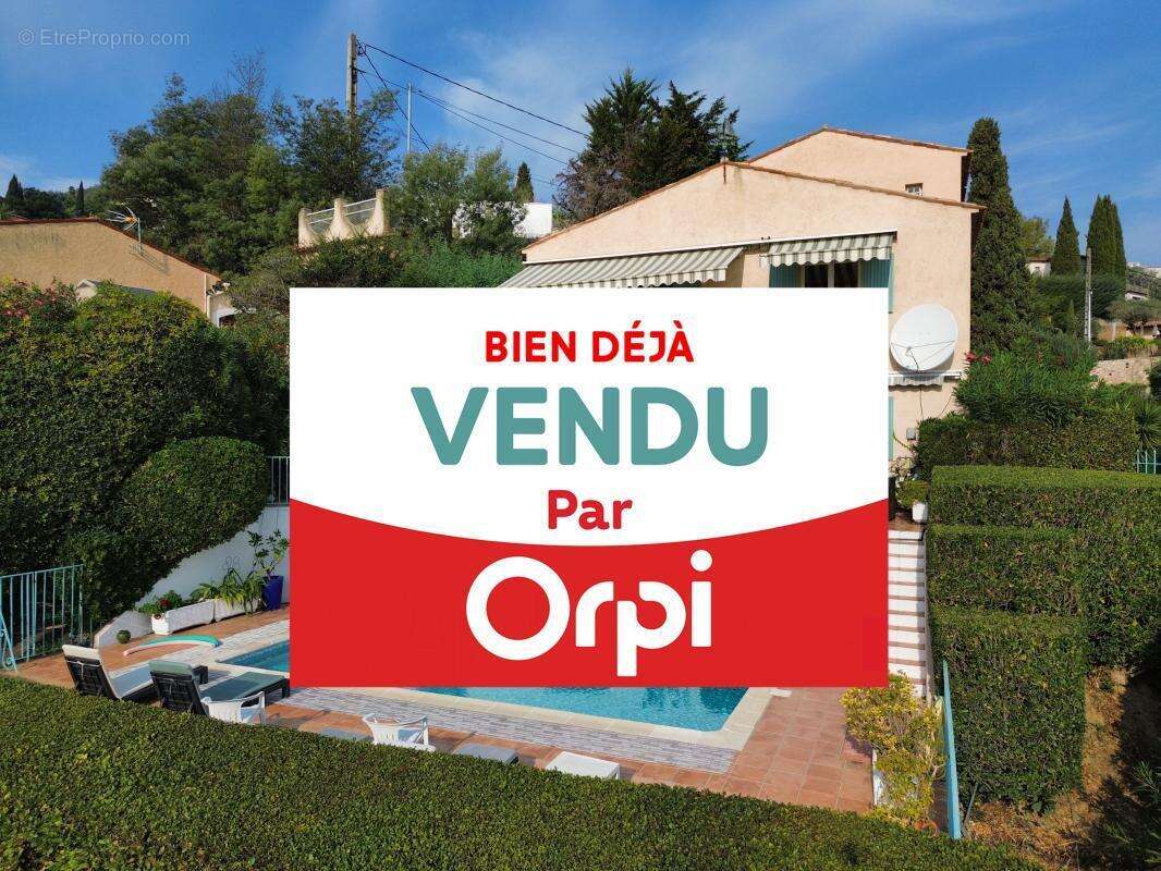 Maison à MANDELIEU-LA-NAPOULE
