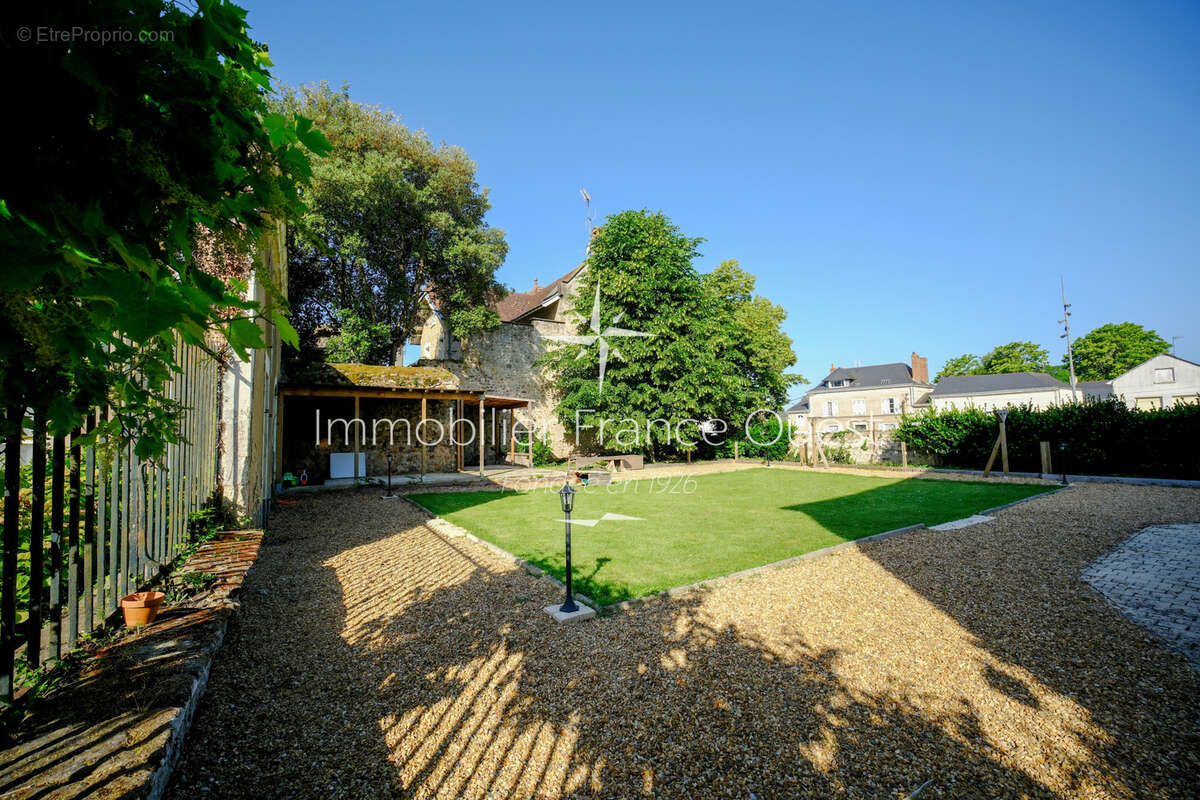 Maison à SABLE-SUR-SARTHE
