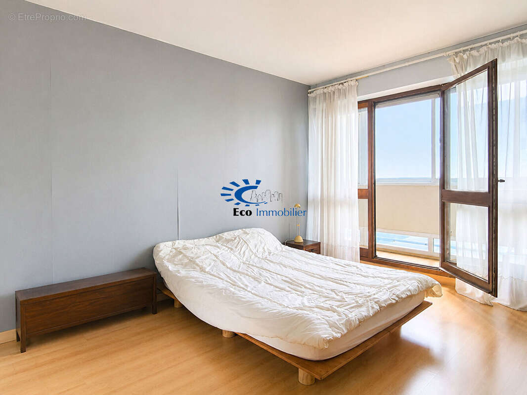 Exclusivite la rochelle - appartement environ 99m² - balcons et stationnement - photo 5