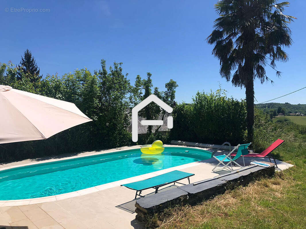 Maison 305 m² à Objat  - photo 2