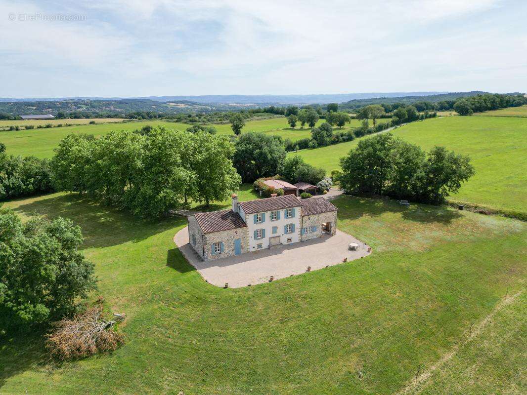 Maison à VIVIERS-LES-MONTAGNES