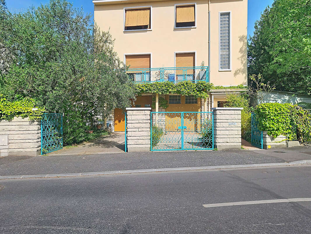 Maison Cachan 5 pièce(s) 130 m2 - photo 13
