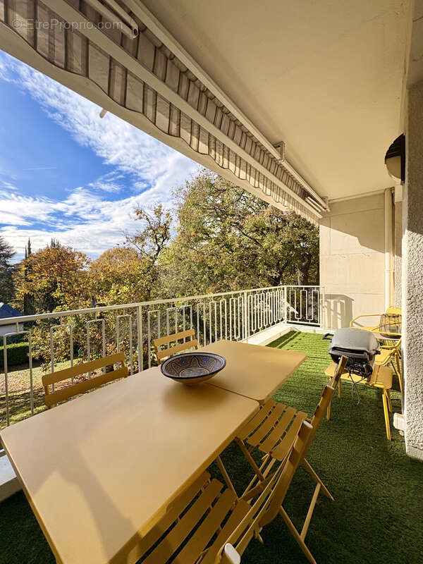 Appartement à AVRILLE