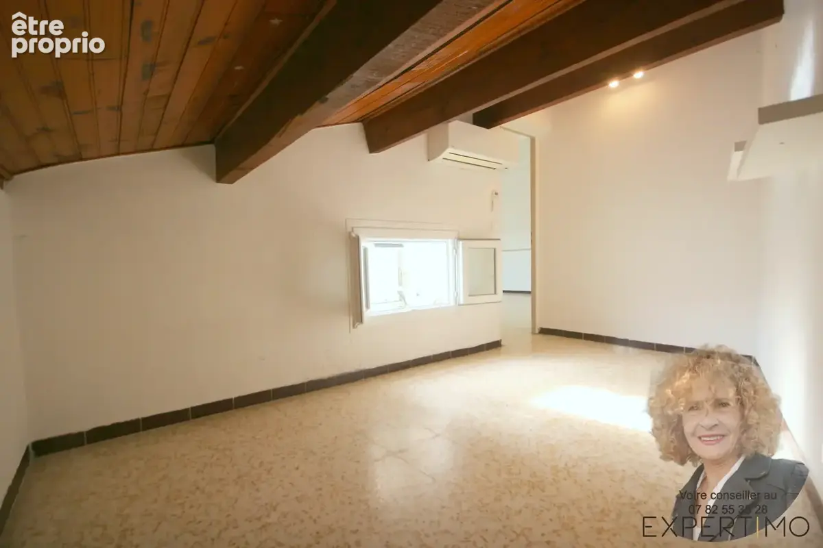 Appartement 50 m2 atypique  charme & volumes sous les toits - photo 10