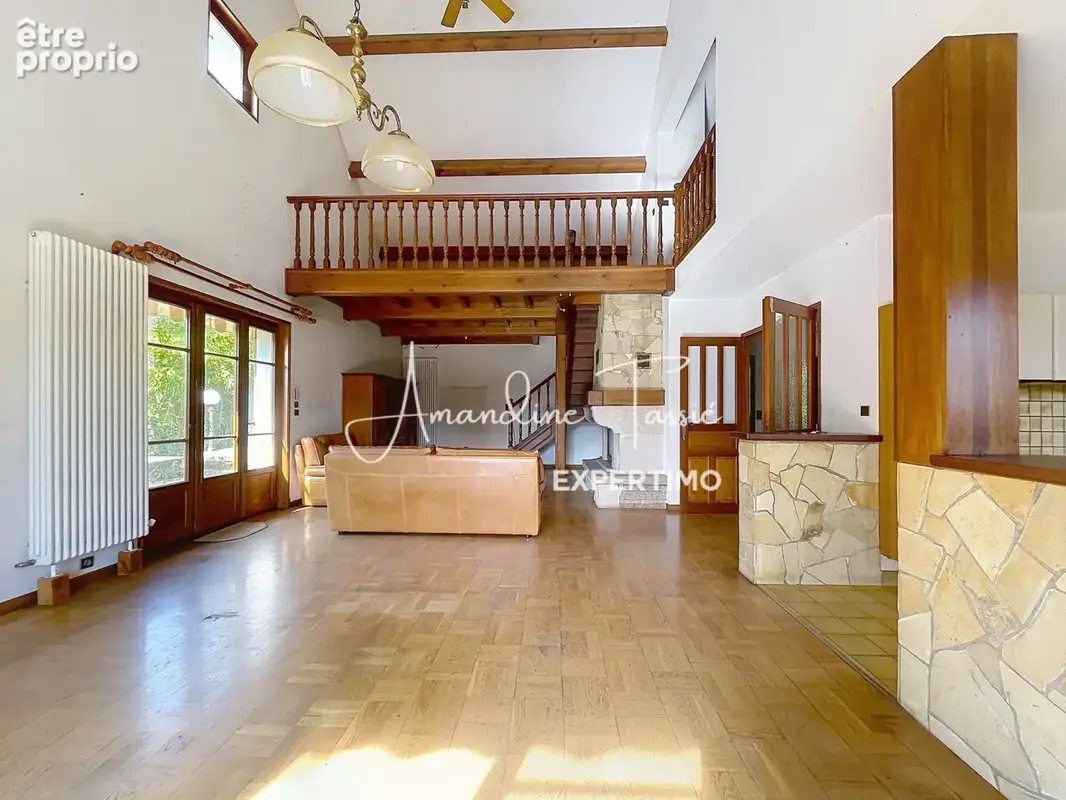Maison familiale de 162,8 m2 habitables à Saint-Jean-du-Bruel - photo 3