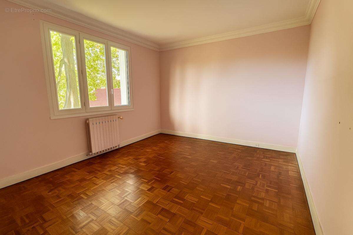 Maison à DAMMARIE-LES-LYS