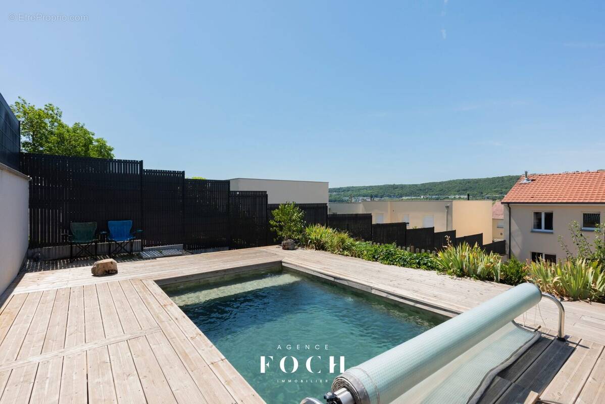 Maison 130 m² à Bouxieres-Aux-Dames  - photo 1