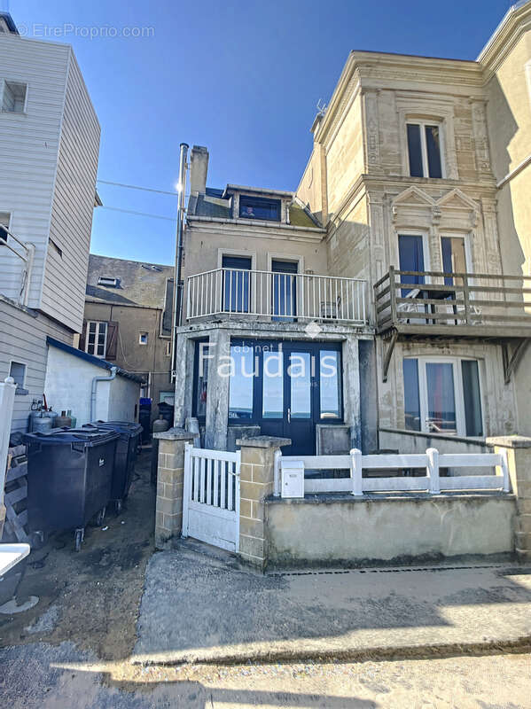 Maison à GRANDCAMP-MAISY