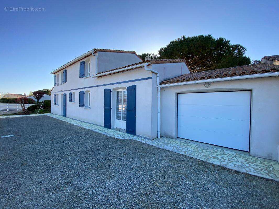 Maison à LES MATHES