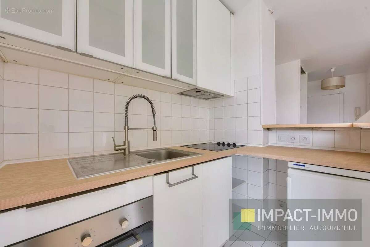 Appartement à COURBEVOIE