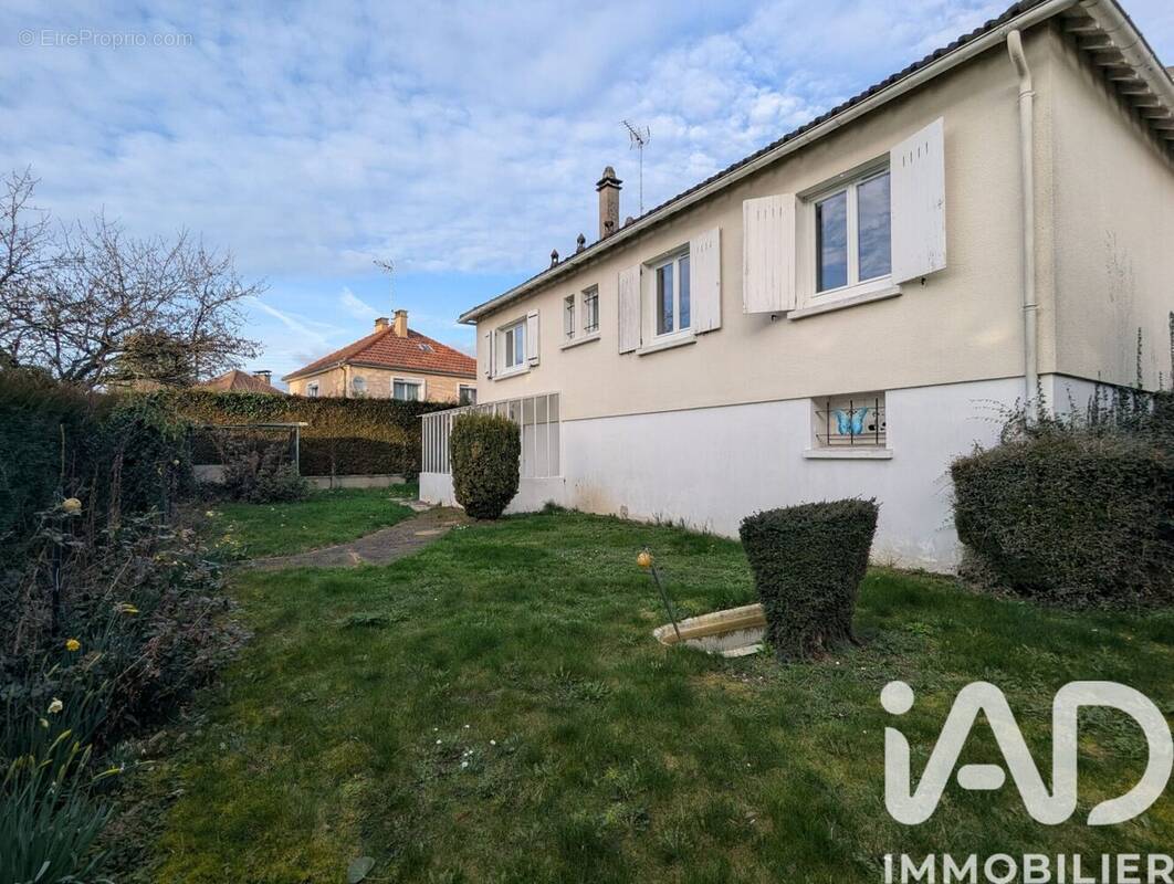 Photo 1 - Maison à GALLARDON