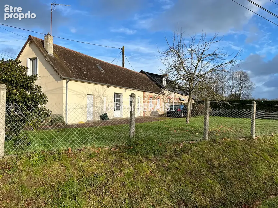 Domfront-en-Poiraie : Ensemble immobilier de deux maisons - photo 17