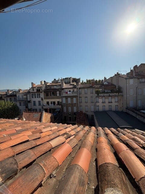 Appartement à MARSEILLE-6E