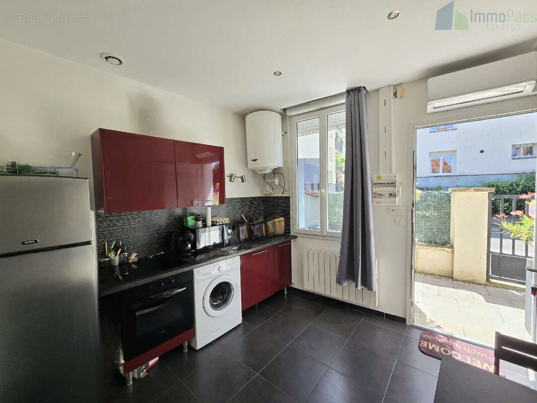 Maison à DECINES-CHARPIEU