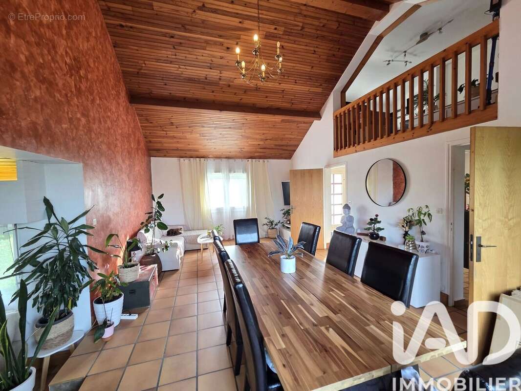 Photo 9 - Maison à CHATELLERAULT