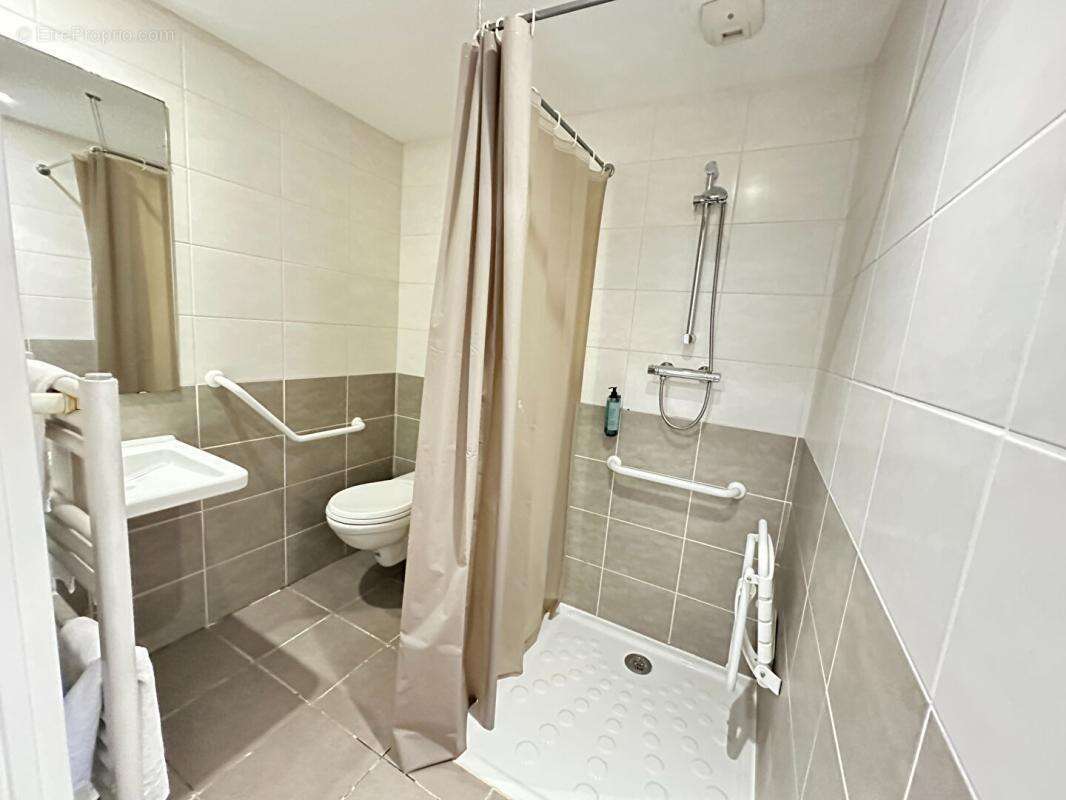 Appartement à EGUILLES